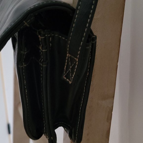 SOLD - Baci Italian Leather Crossbody Bag/Wallet - Picture 6 of 8